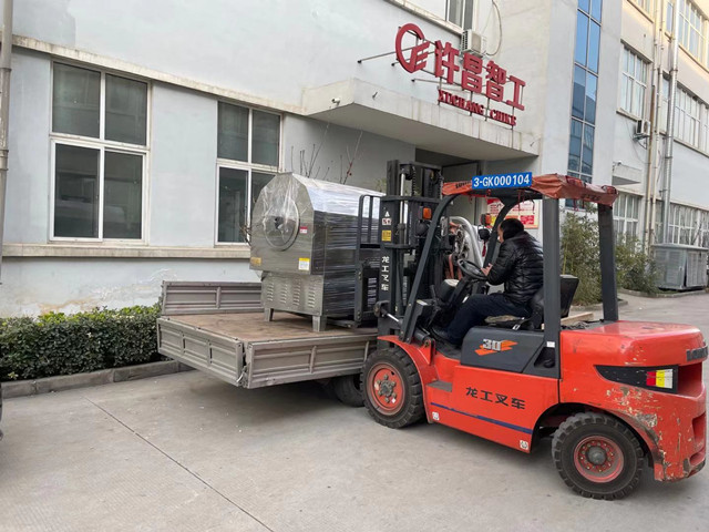 12月23日 河北客户来厂订购电磁炒货机一台 直接装车拉走